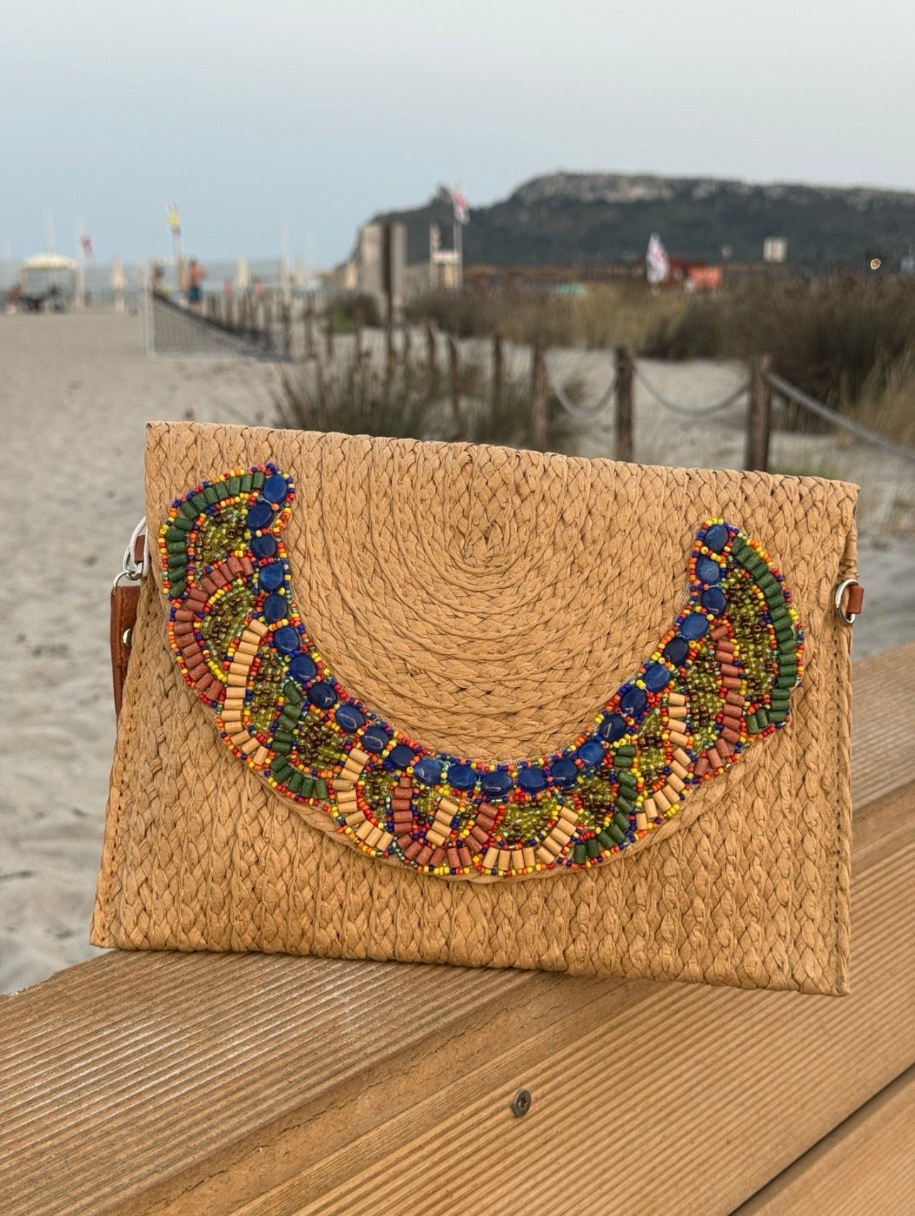 Pochette Intrecciata con Ricami