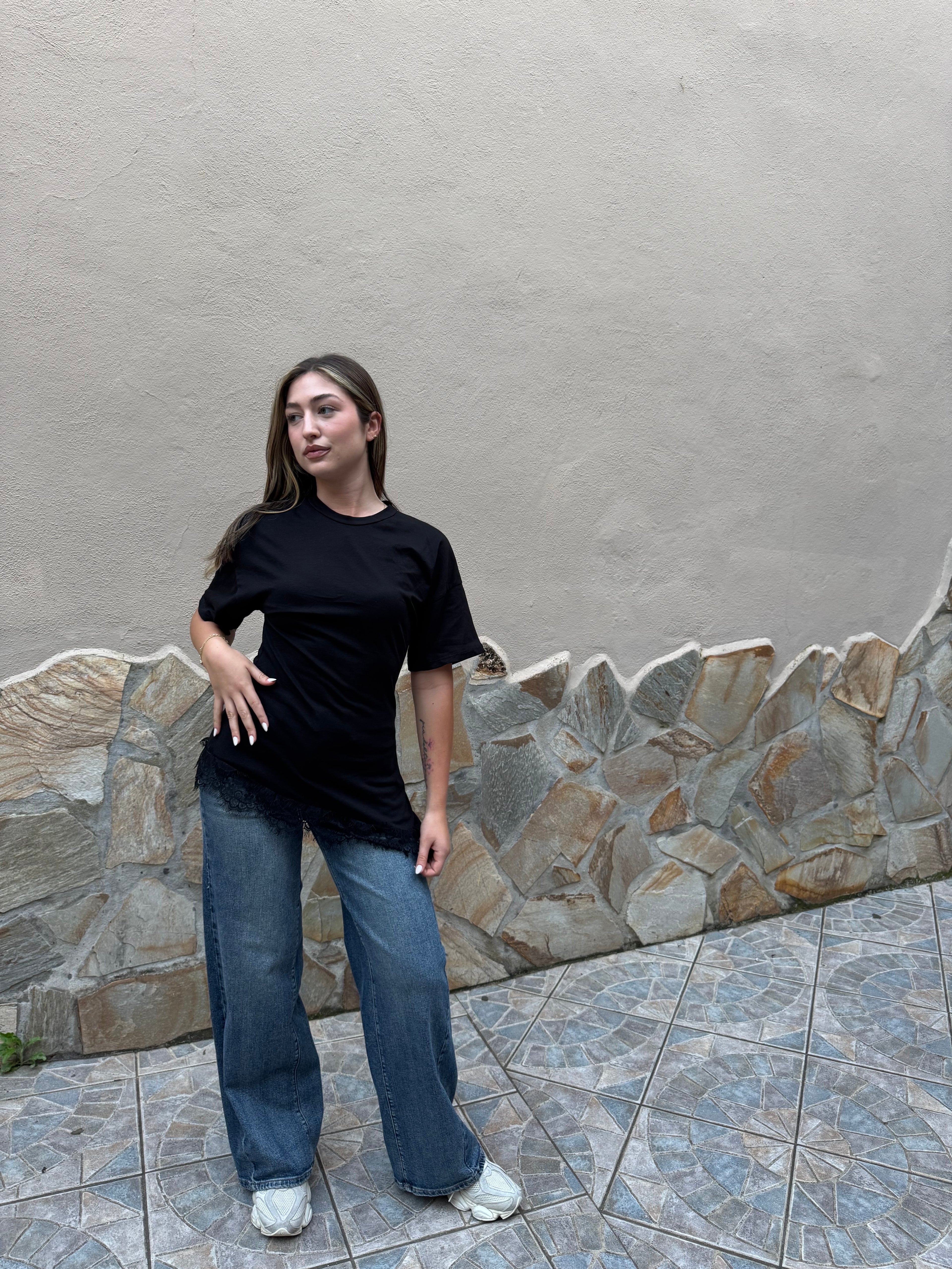 T-shirt dettaglio pizzo