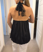 Top Curvy con dettaglio in pizzo