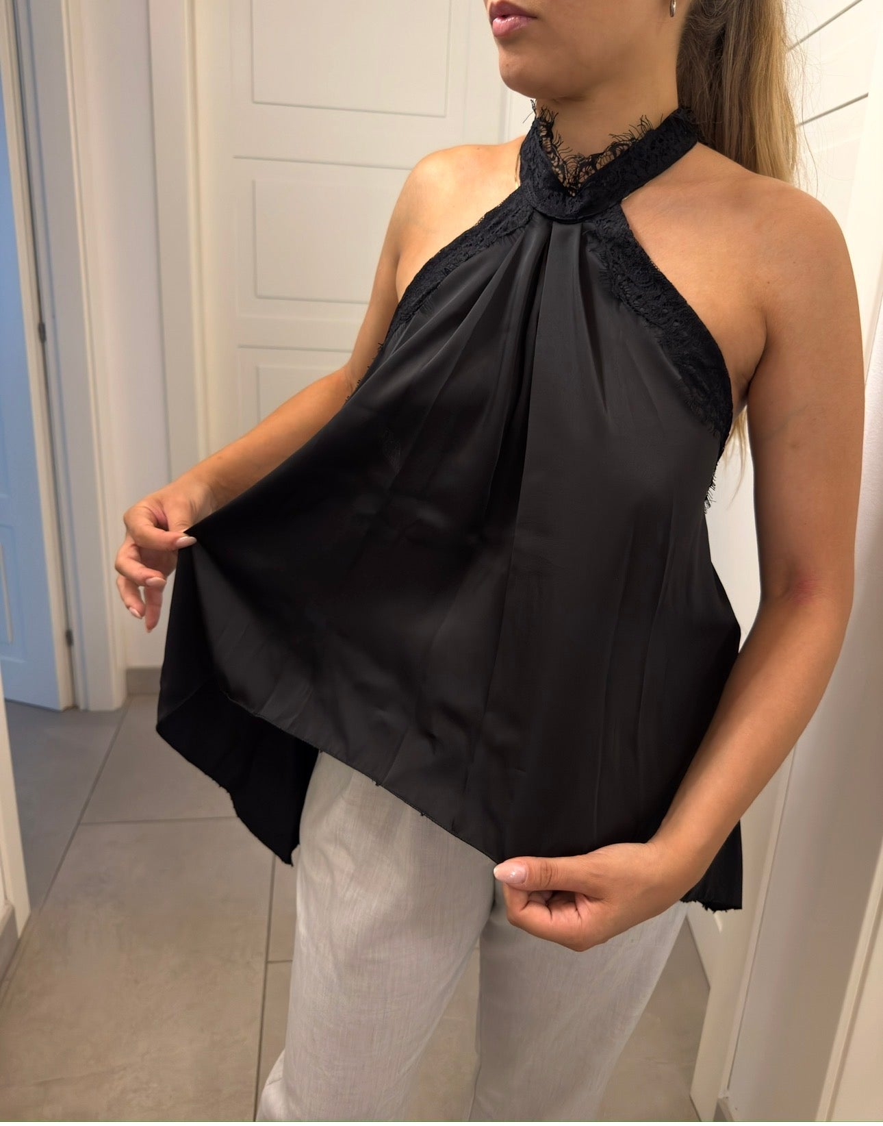 Top Curvy con dettaglio in pizzo