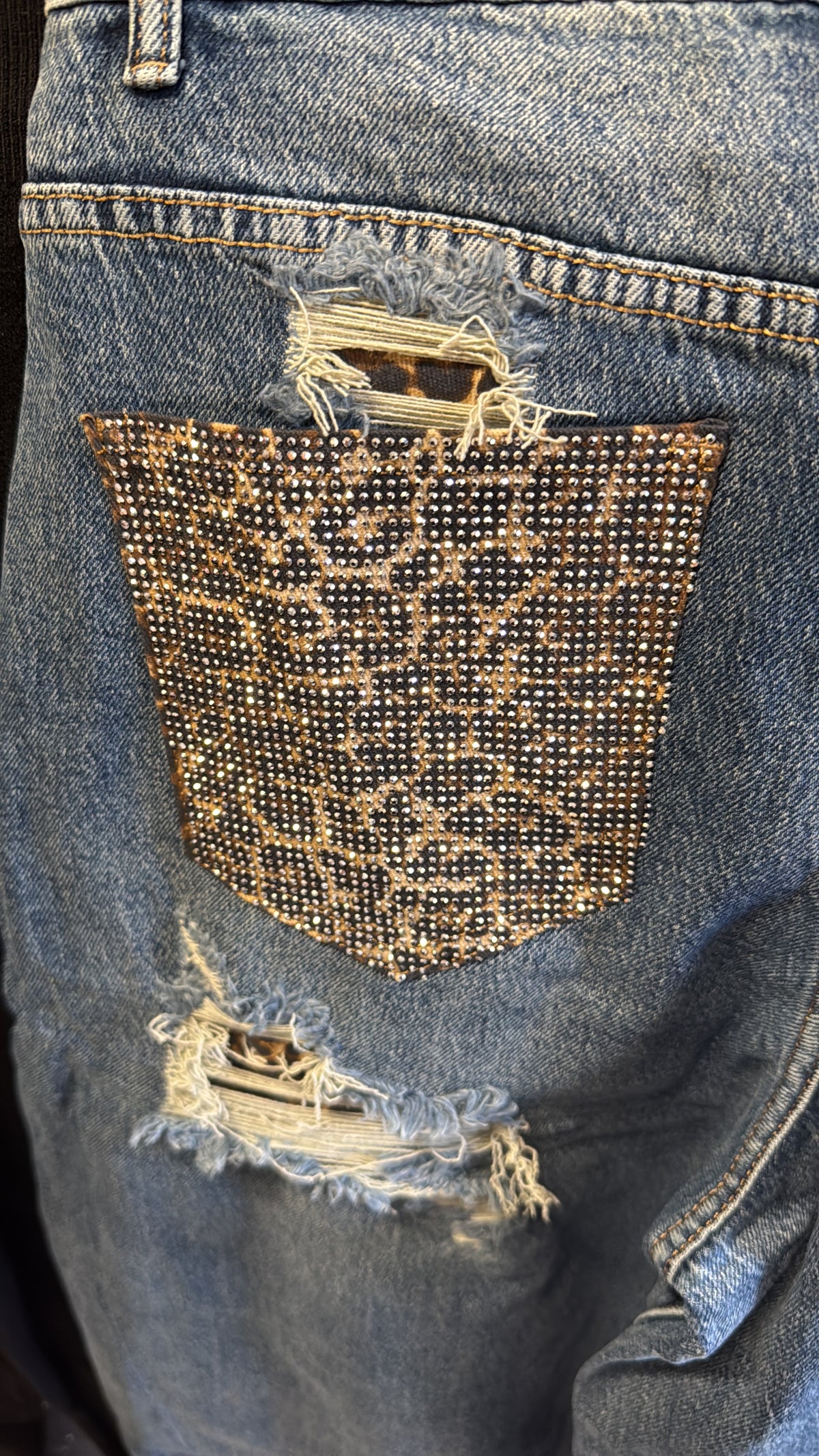 Jeans Balloon maculati e con brillantini