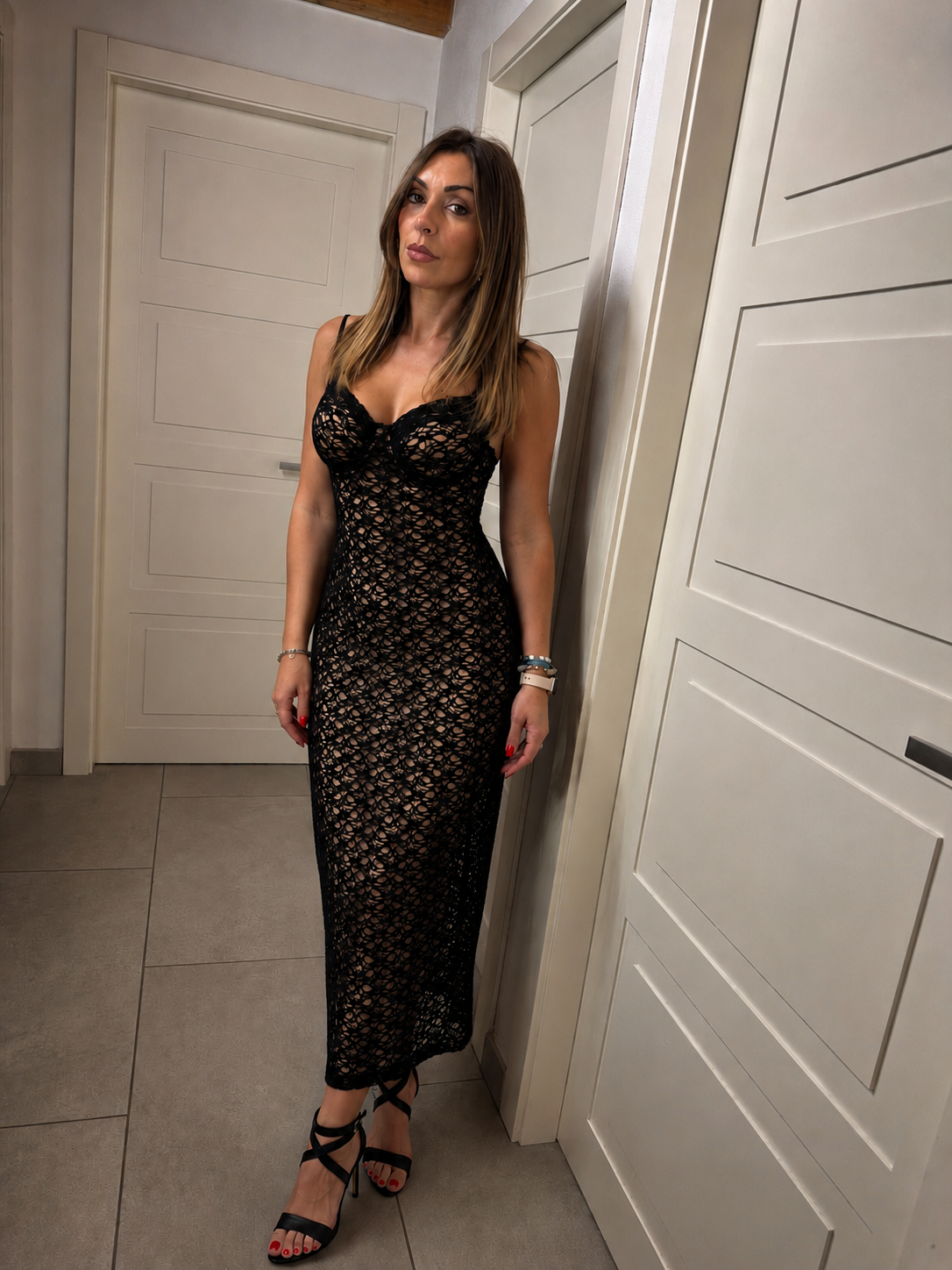Abito Lungo Elegance in Pizzo Nero