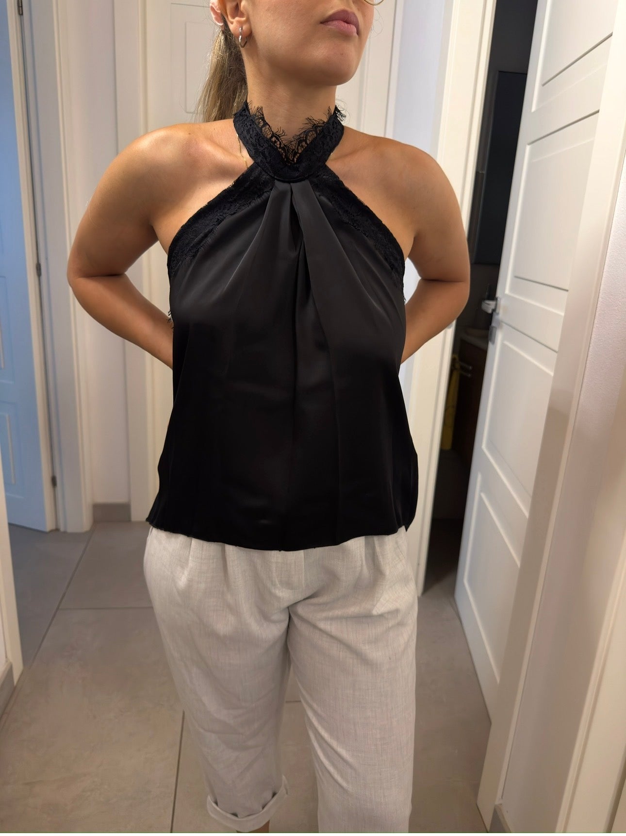 Top Curvy con dettaglio in pizzo