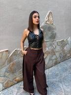 “Rebel Chic” – Top in Ecopelle con Lacci