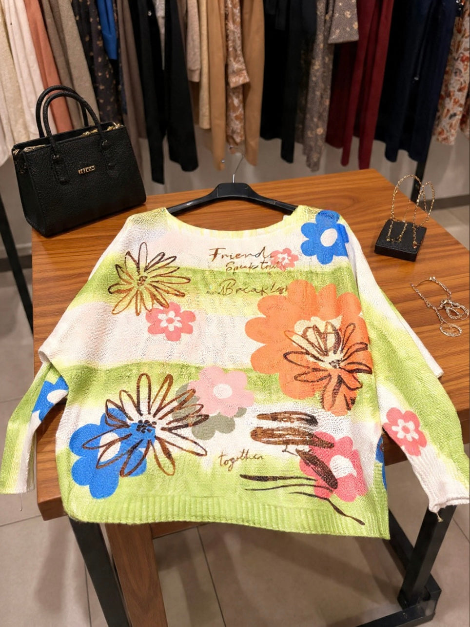Maglia floreale 🌸