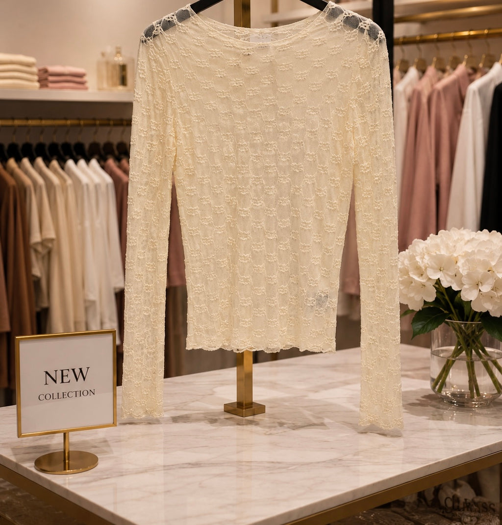 Maglia in pizzo con i fiorellini