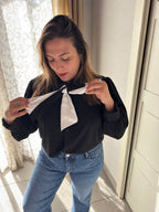 Camicia nera e bianca