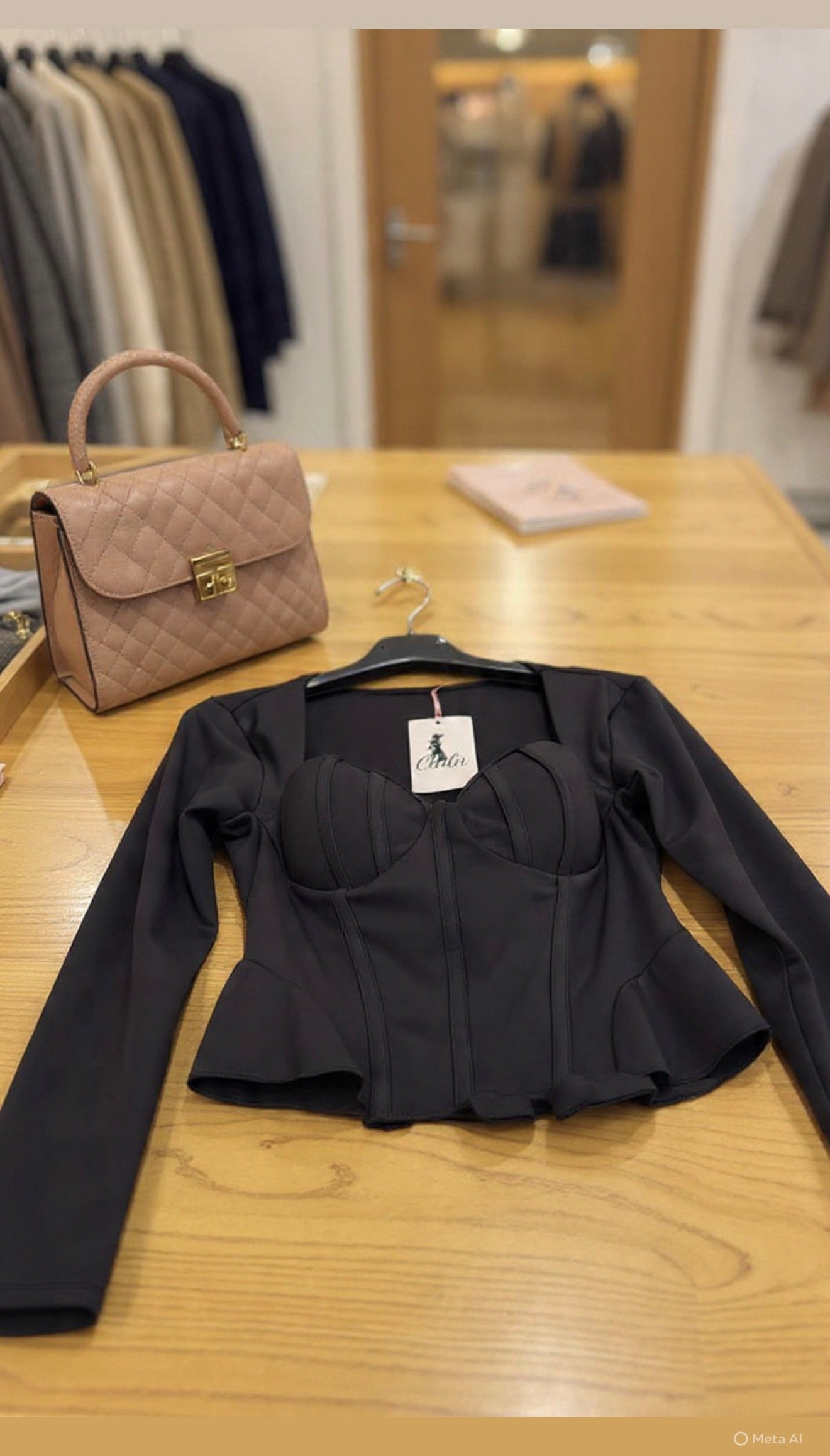 Top Corsetto Noir Élégance