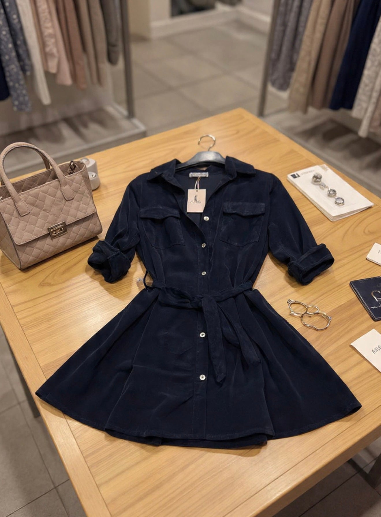 Abito Noir Everyday 👩🏼‍💻✈️