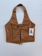 “Rebel Chic” – Top in Ecopelle con Lacci