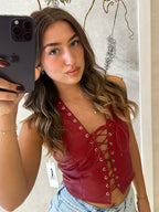 “Rebel Chic” – Top in Ecopelle con Lacci